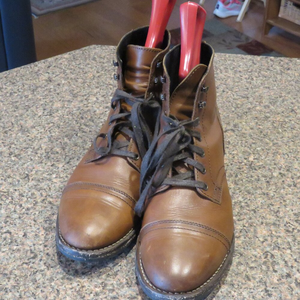 Thursday Captain men's sz11